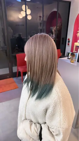 セミロング カラー Boxmico. / カカズ コトネのヘアスタイル