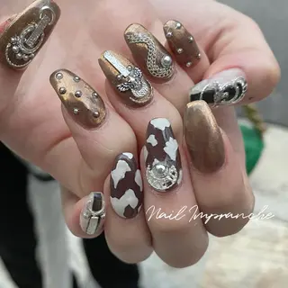 カラー ネイル マツエク・マツパ 松井 亜由美のネイルデザイン