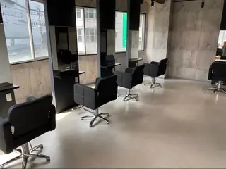 カラー _white【京橋店】所属・_WHITE / KENTOのヘアスタイル