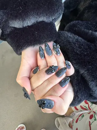 ネイル 新山 聖のネイルデザイン