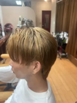 カラー メンズ ルキ🌈ブリーチカラ ー&メンズパーマ🦄のヘアスタイル