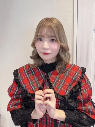 ミディアム カラー ハイトーン/アレンジ かなで⊹ ࣪ ˖⟡のヘアスタイル