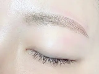 アイブロウ トリートラッシュ 太田幸代のマツエク・マツパデザイン