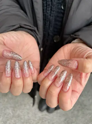 ネイル REMIA湘南台所属・REMIA 佐藤のネイルデザイン