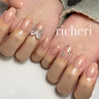 ミディアム ネイル richeri beautyのネイルデザイン