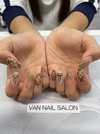 ネイル VANNAILSALON 海老名店所属・VANNAIL 海老名店のネイルデザイン