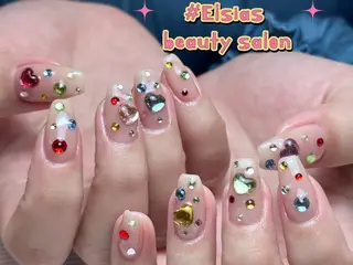 ネイル Elsias 詩織のマツエク・マツパデザイン