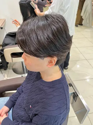 ショート パーマ 【メンズパーマ✨️ フェザーパーマ】岩城のヘアスタイル