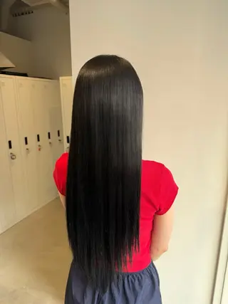 ロング 井手上 陽菜のヘアスタイル