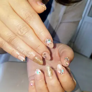 ネイル Petit Fleur所属・青柳 亜梨奈のマツエク・マツパデザイン