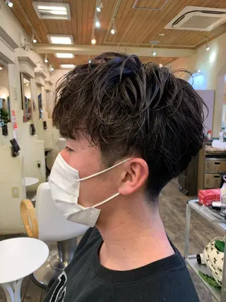 メンズ FACE DECO AVEDA所属・河端 春綺のヘアスタイル