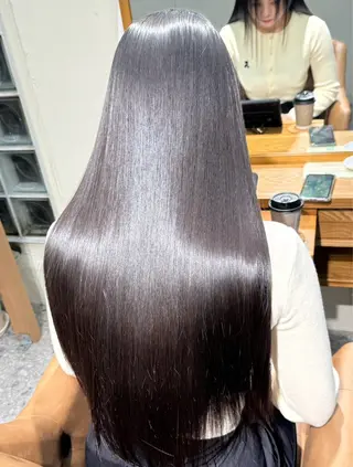 ロング ノンダメージサロン名古屋名駅店所属・ura nenehaのヘアスタイル