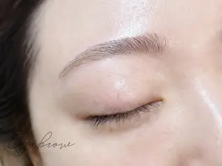 アイブロウ Rosanna 内田のマツエク・マツパデザイン