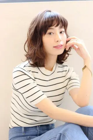 ミディアム 鎌倉 彩のヘアスタイル