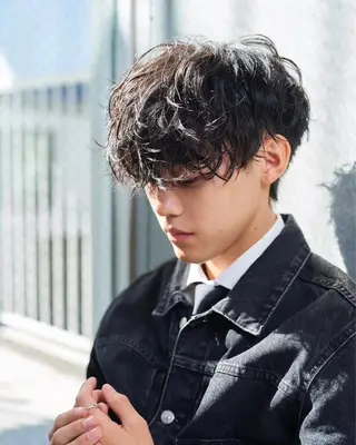 ショート カラー パーマ メンズ キッズ パーマ支持率No.1 ❤️‍🔥安成弾のヘアスタイル