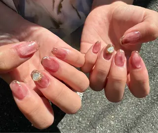 ネイル Mahiru ➰🎀🤍のネイルデザイン