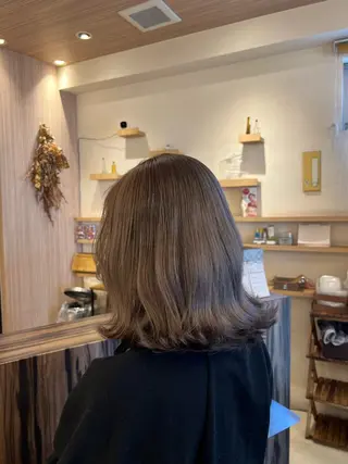 カラー 久永 菫のヘアスタイル