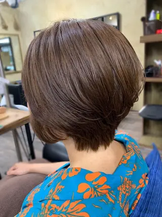 ショート カラー 平 ちひろのヘアスタイル