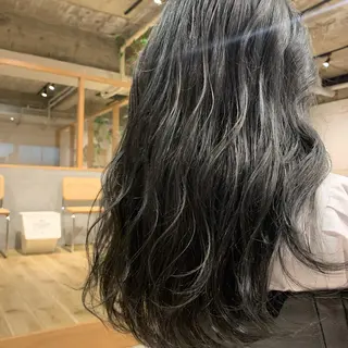 ロング 西岡 優太のヘアスタイル