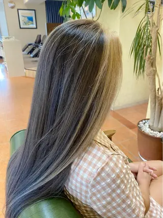 ロング カラー 石井 佑樹のヘアスタイル