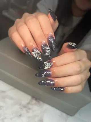ネイル Nail Salon L'arc所属・💊大阪/心斎橋 moni🧠のネイルデザイン