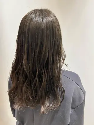 セミロング カラー 🐺ウルフ/レイヤー 似合わせ‎🤍沙羅のヘアスタイル