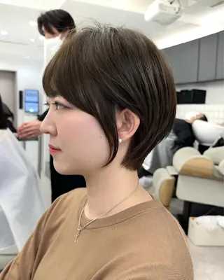 ショート ショートヘア くすみカラー、大場猛のヘアスタイル