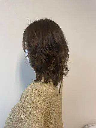 ミディアム カラー 英語ok sohee ソヒ 305号室のヘアスタイル