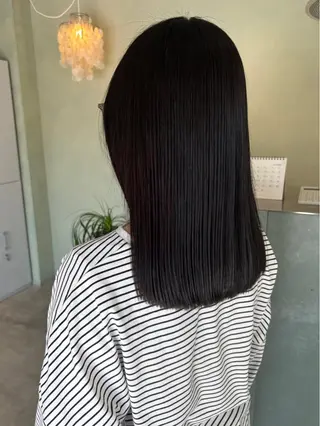 セミロング 源内 花歩のヘアスタイル