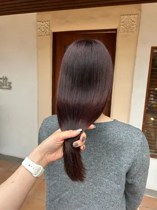 ロング カラー putri 川邉 優花のヘアスタイル