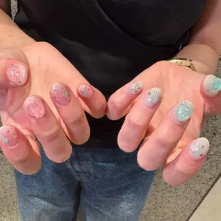 ネイル RIEKO🍒 ワンホン♡推しネイルのネイルデザイン