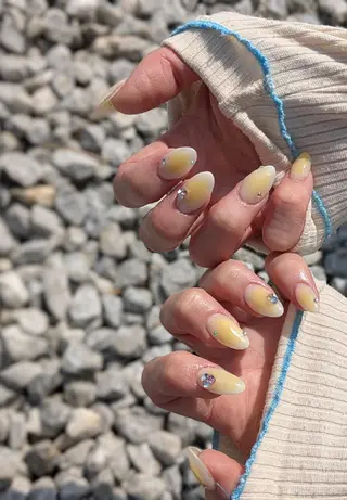 ネイル La Belle Vie所属・imaichise 🧡💜推しネイルのネイルデザイン