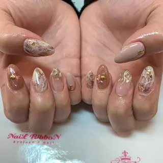 ネイル ネイルリボン 受付スタッフのネイルデザイン