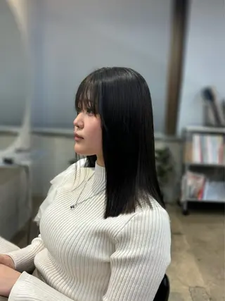 セミロング 桂 奈穂のヘアスタイル