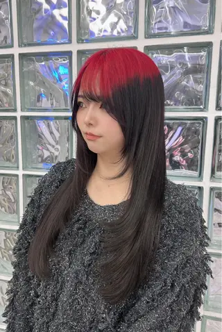 ロング 三尾 樺緒のヘアスタイル