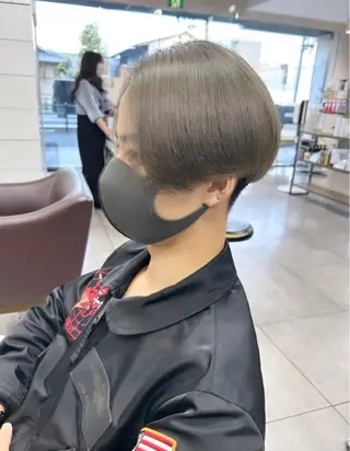 ショート カラー メンズ 東田 篤希のヘアスタイル