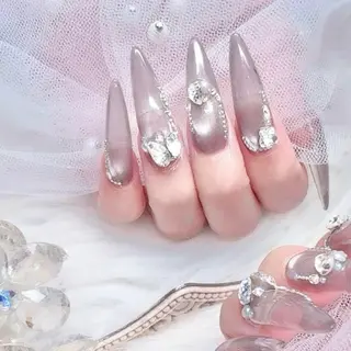 ネイル Yudia -neon-のネイルデザイン