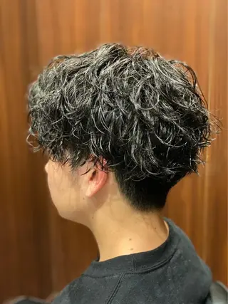 ミディアム パーマ メンズ 高垣 大輔のヘアスタイル