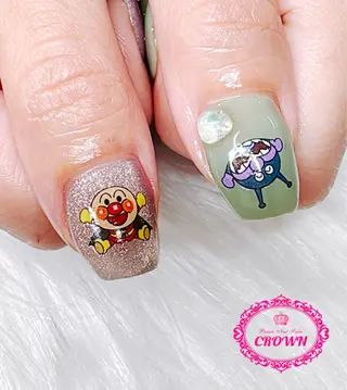 ネイル CROWN プライベートサロンのネイルデザイン