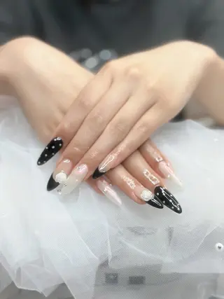 ネイル 💐Lumière 🩵かわちゃん💅のネイルデザイン