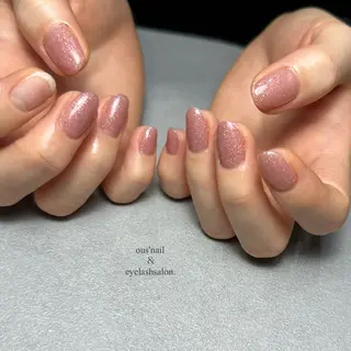 ネイル ou's nail salon所属・小林 桜のネイルデザイン