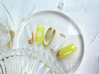 ネイル 【育児休暇中】今中 沙季のネイルデザイン