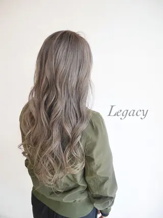 ロング カラー Rina のヘアスタイル