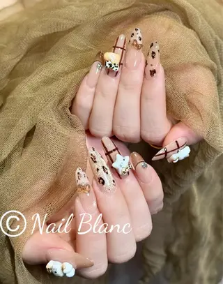 ネイル Kurehashi Yui🧸のネイルデザイン