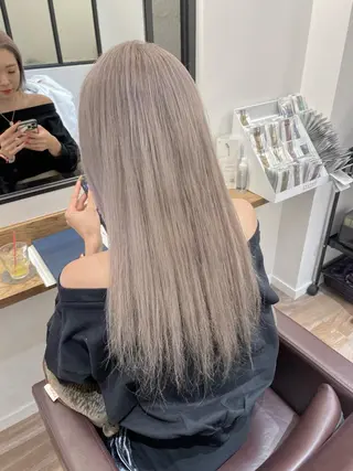 カラー 栗林 茉那のヘアスタイル