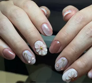 ネイル Kaka_ パラジェル、長さだしのネイルデザイン