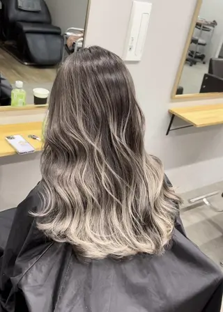 ロング カラー ✨【公式】 juhl.横浜✨のヘアスタイル