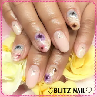 ネイル BLITZ Nail 岩田💅🏻✨のネイルデザイン