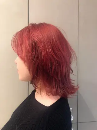 ミディアム カラー 古屋 花織のヘアスタイル