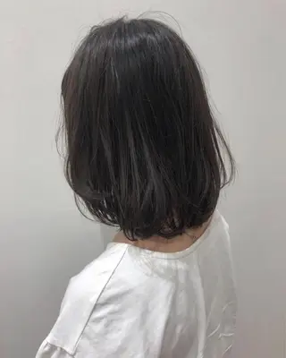 ショート 石田 優菜のヘアスタイル